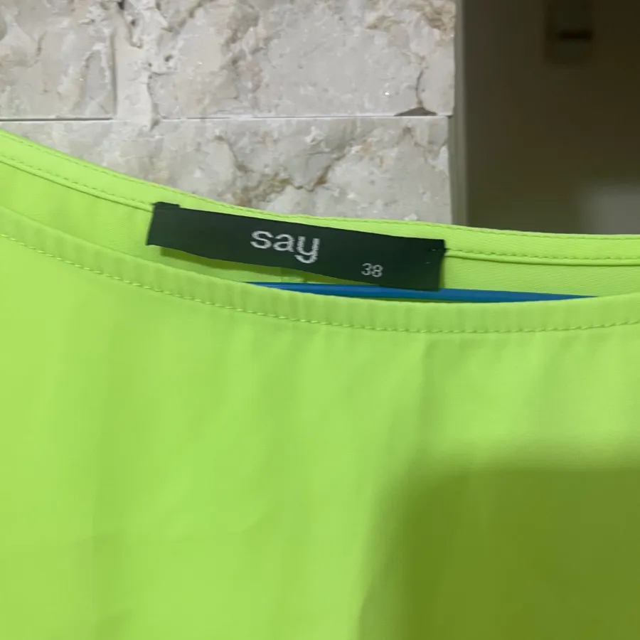 پیراهن شبرنگ