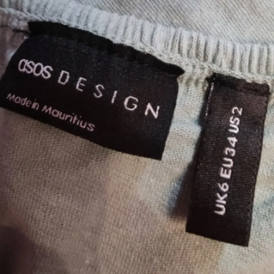 تاپ سبز کمرنگ