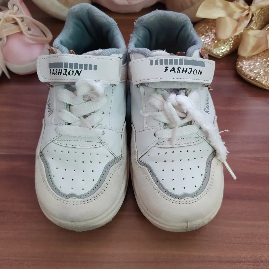 ونس یا کتونی اسپرت بچگانه