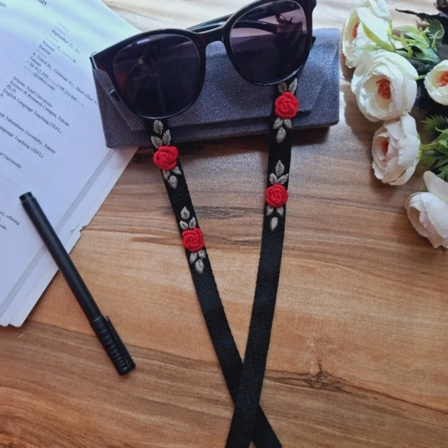 بند عینک گلدوزی