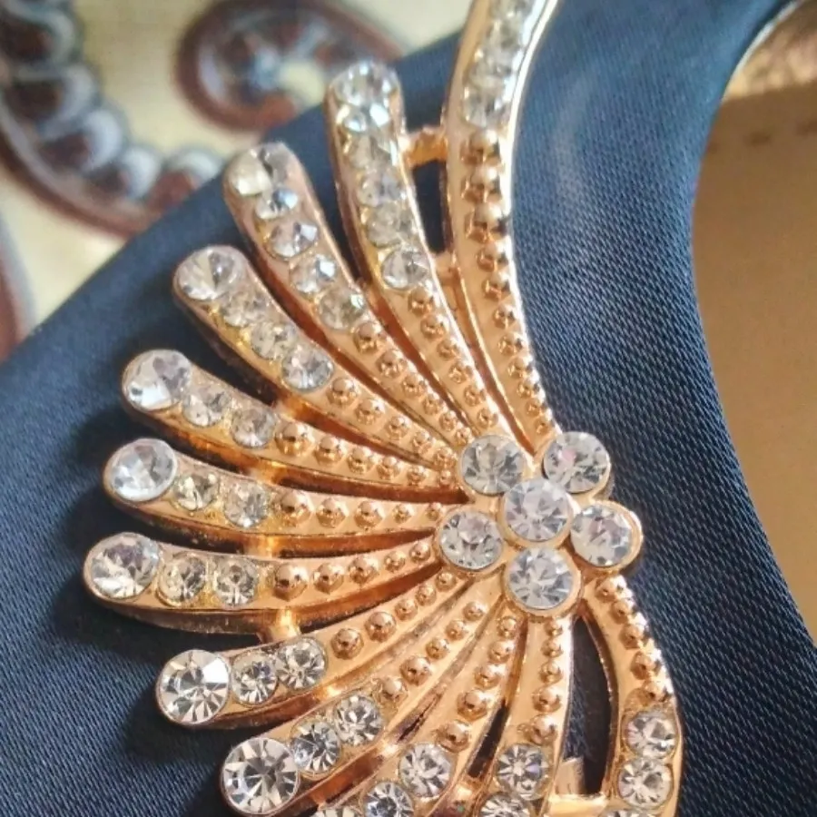 کفش مجلسی مشکی طاووسی