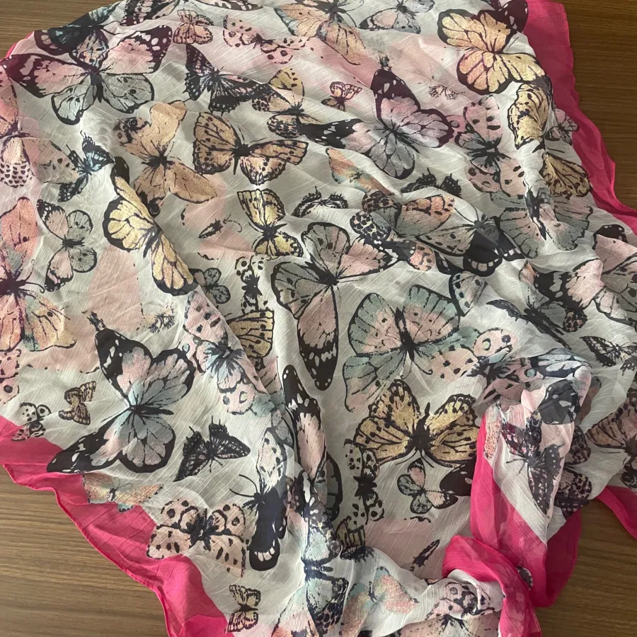 اسکارف برند iam