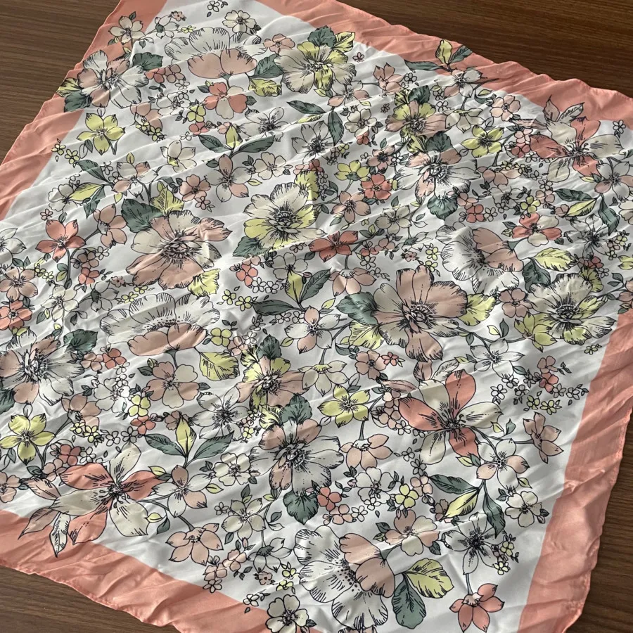 اسکارف برند iam