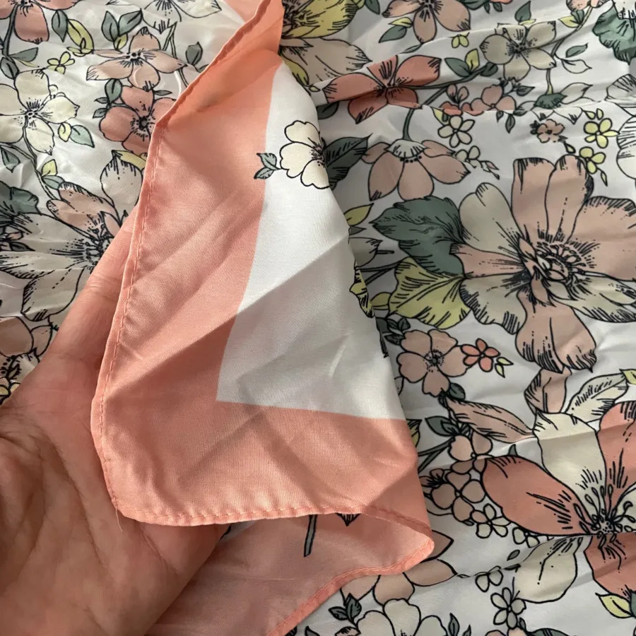 اسکارف برند iam