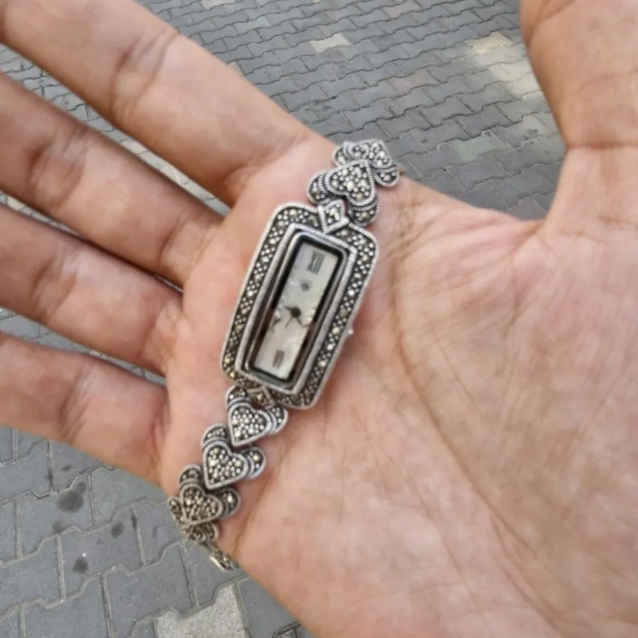 ساعت نقره به قیمت شکسته