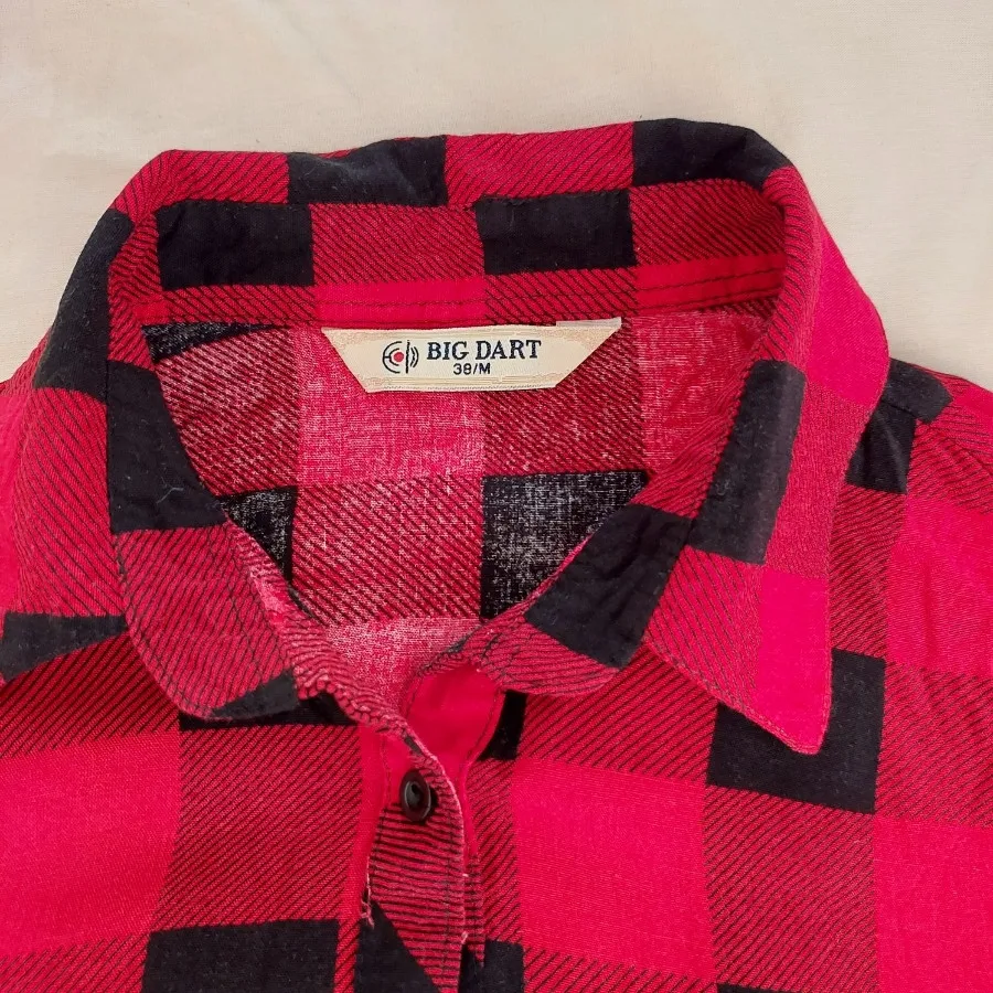 پیرهن چهارخونه قرمز