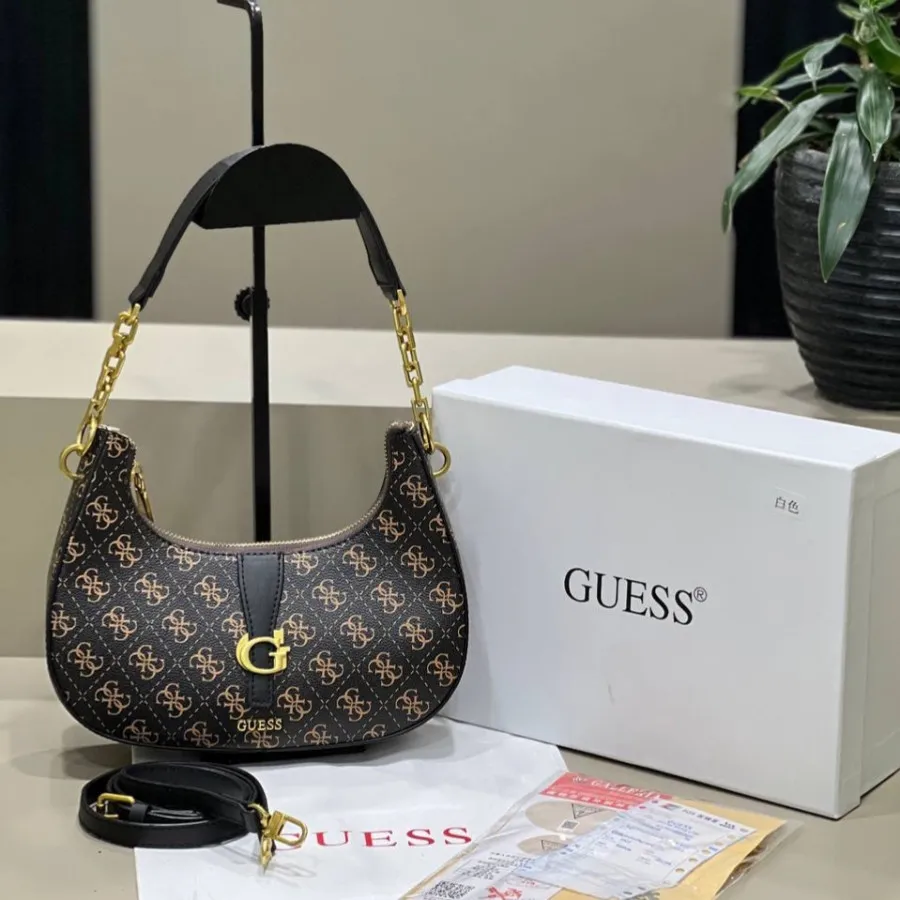 کیف برند guess