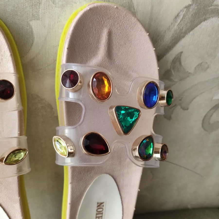 دمپایی مجلسی