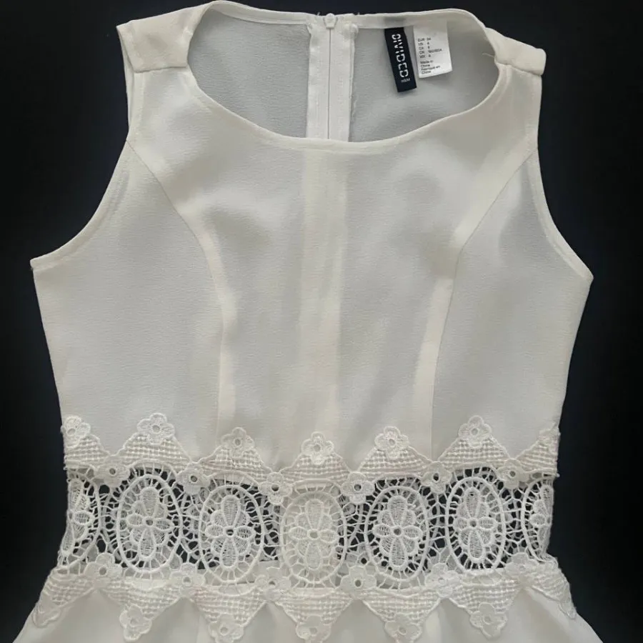 پیراهن دخترانه