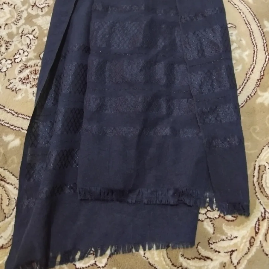 شال سرمه ای