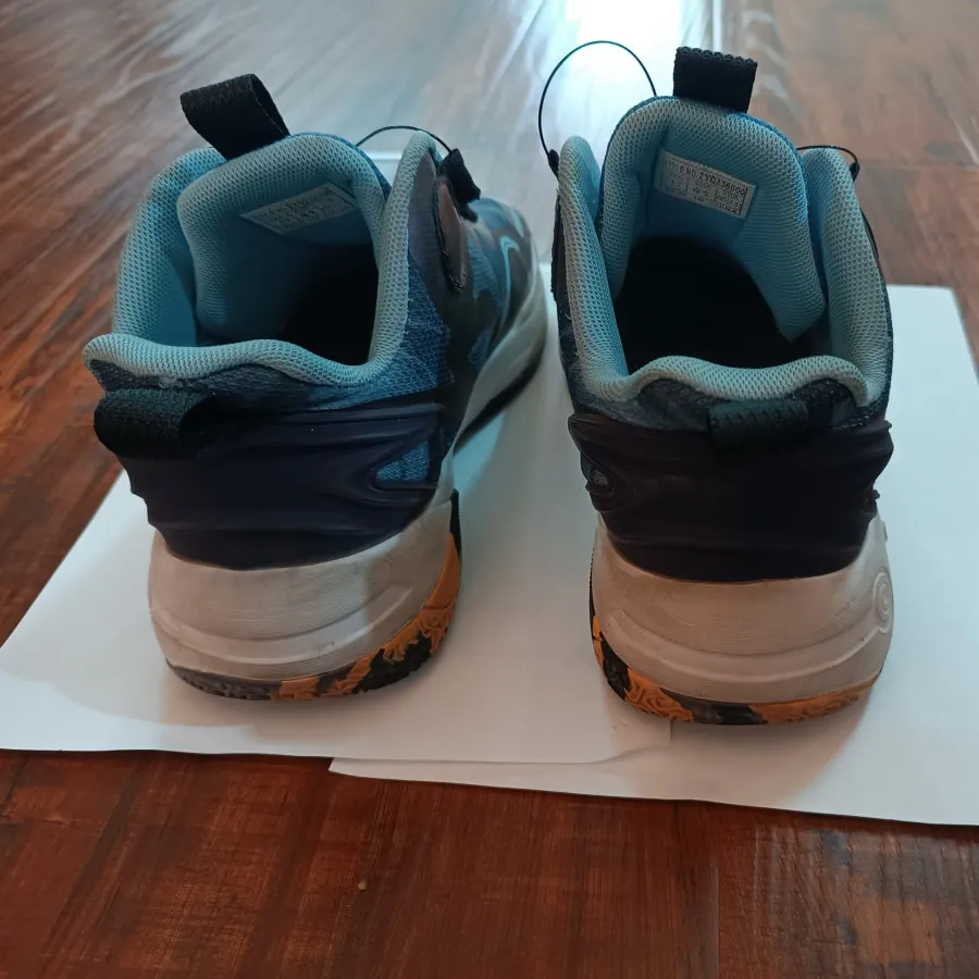 کتونی مارک GKG سایز 41