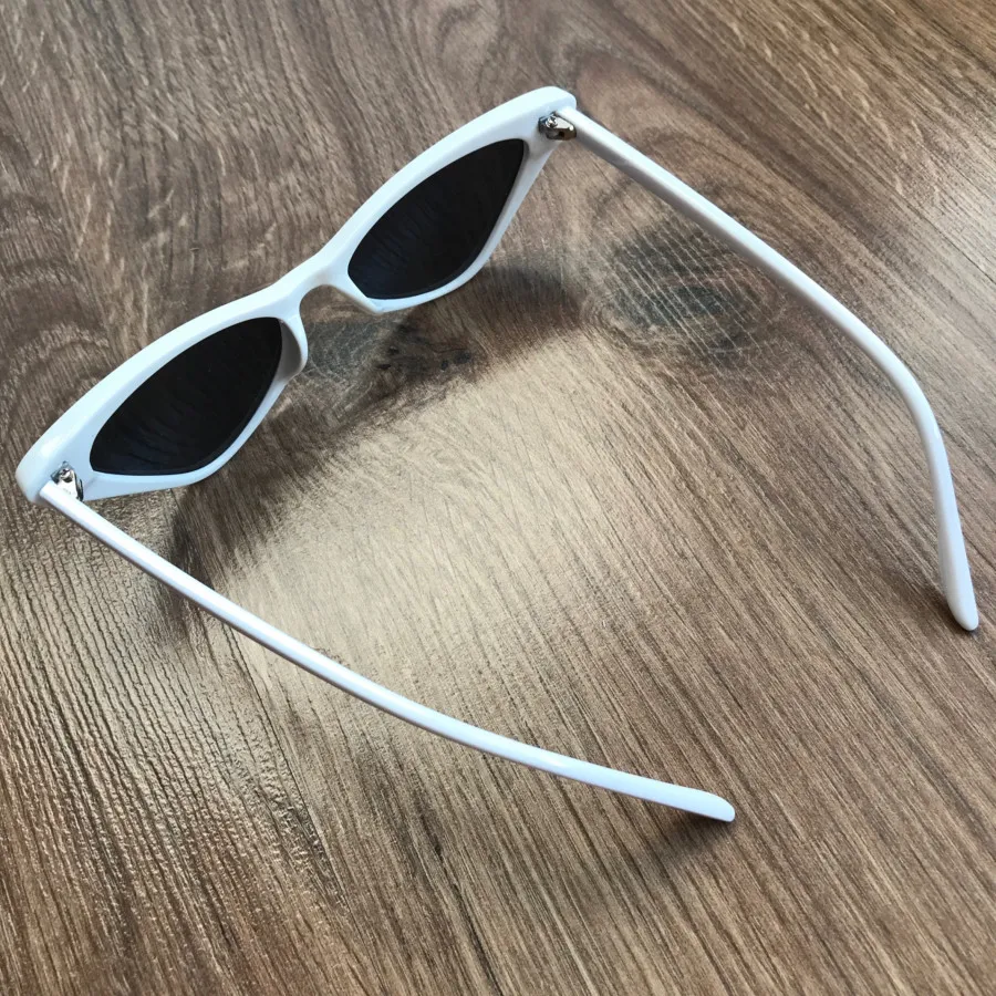 عینک آفتابی گربه ای