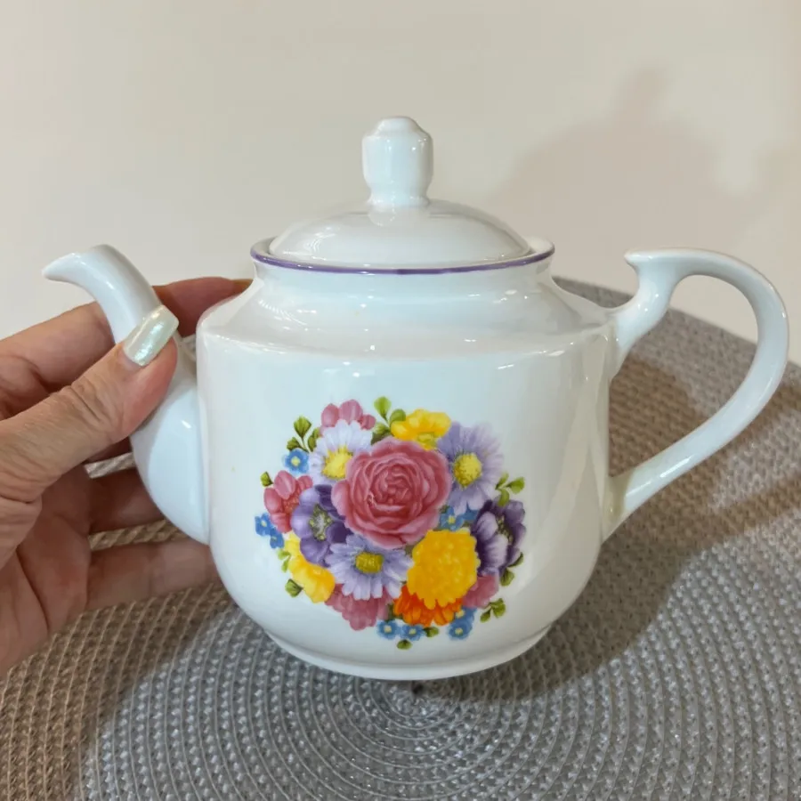 قوری چینی زرین