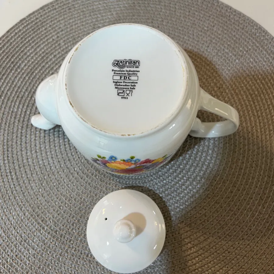 قوری چینی زرین