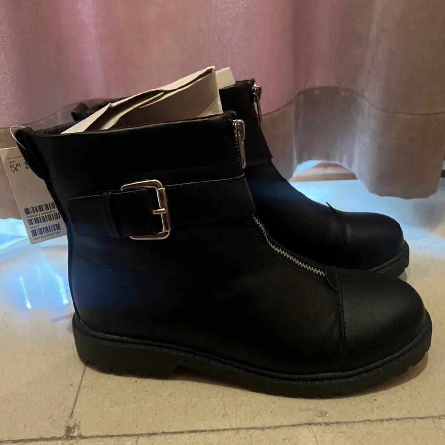 نیم بوت H&M