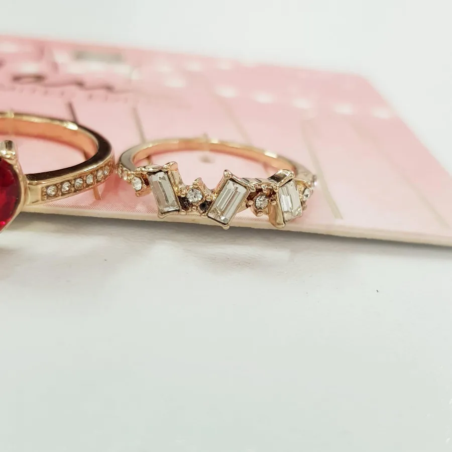 پک انگشتر قلبی و باگتی