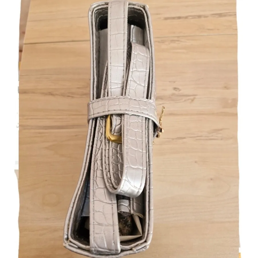 کیف رودوشی نقره ای