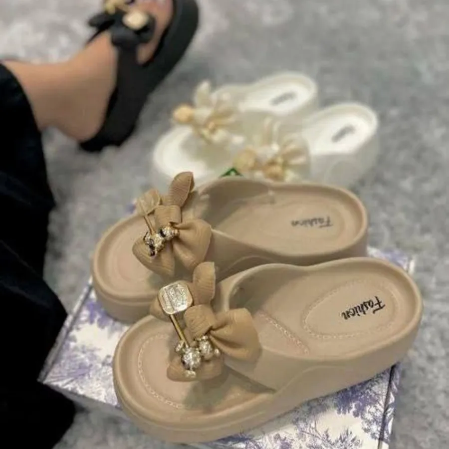 دمپایی جدید