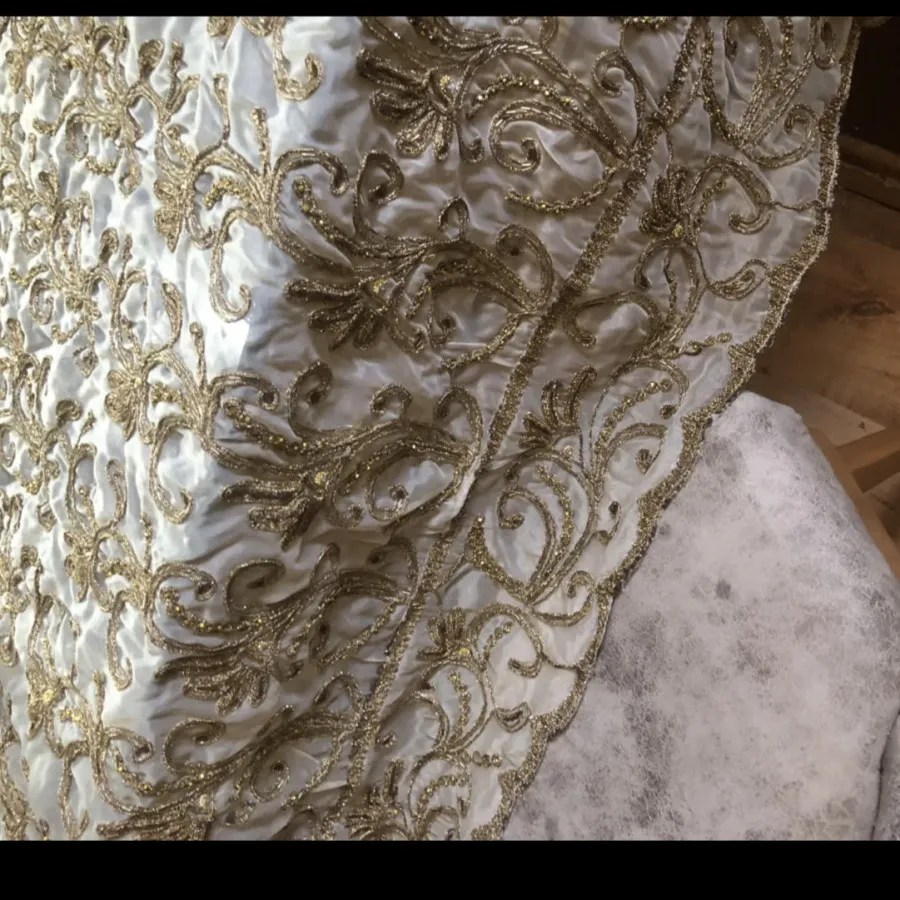 رومیزی سرمه دوزی