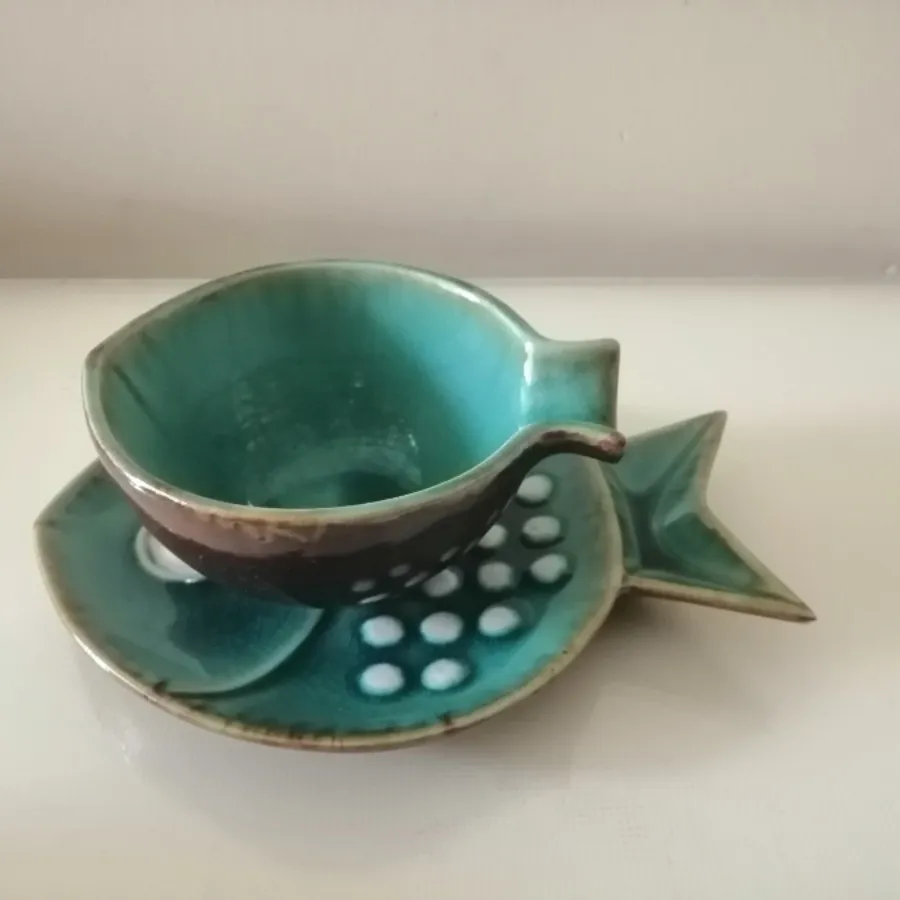 کاسه و ظرف ماهی