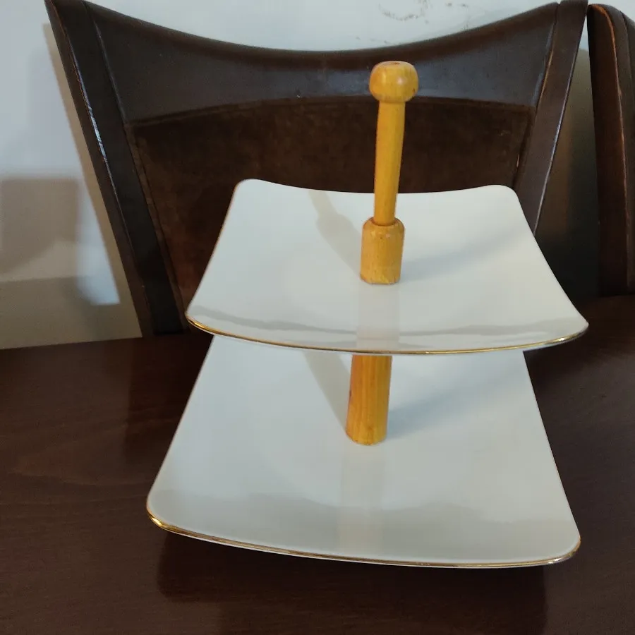 شیرینی خوری