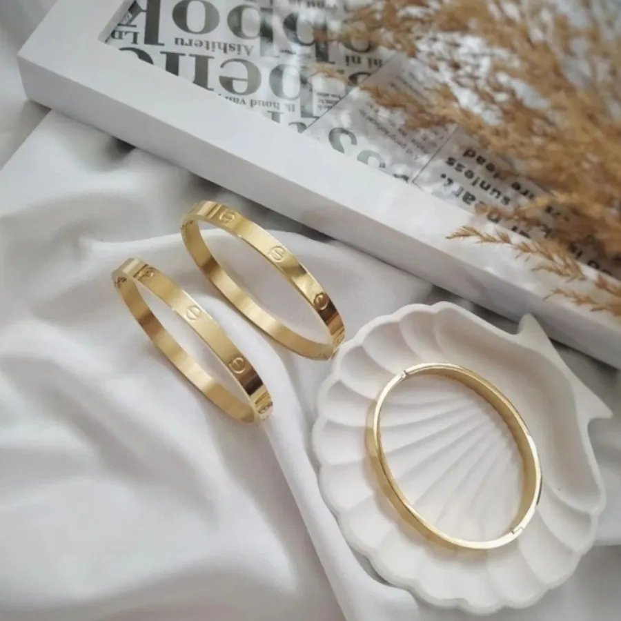 دستبند بنگل کارتیر