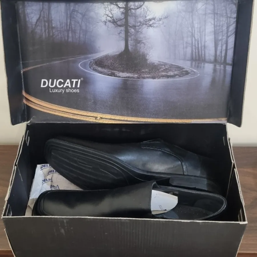 کفش چرم مردانه