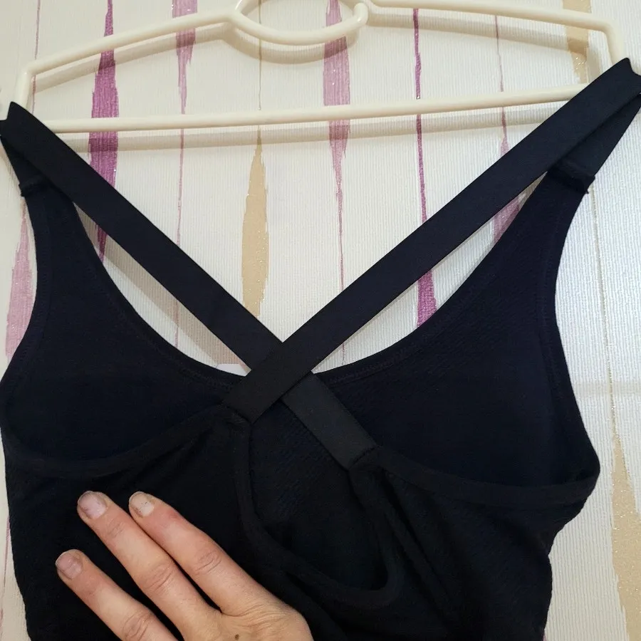 نیم تنه خارجی تگدار