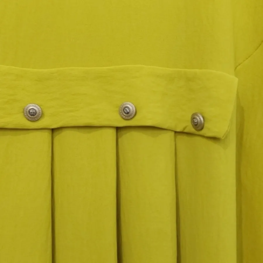 مانتو جلو باز