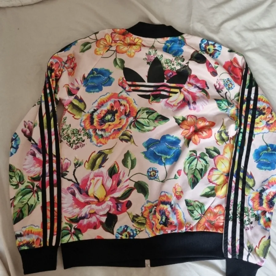 سوییشرت اصل ادیداس