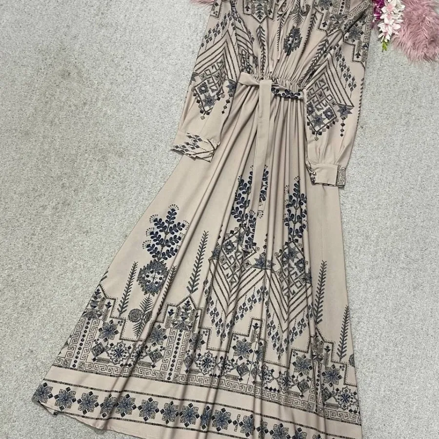 پیراهن ساحلی سنتی