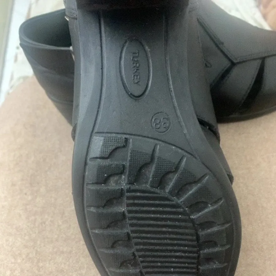 کفش چرم تابستانی