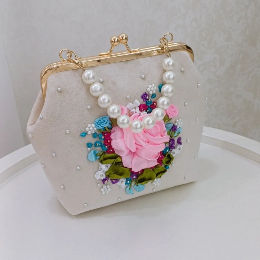 کیف  مجلسی روباندوزی