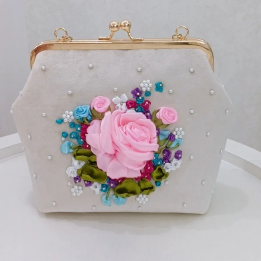 کیف  مجلسی روباندوزی