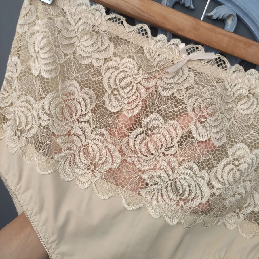 شورت کمردار گیپور کرمی