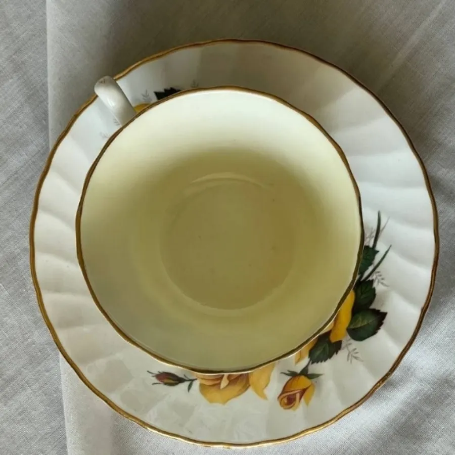 فنجان ونعلبکی انگلیس باکس