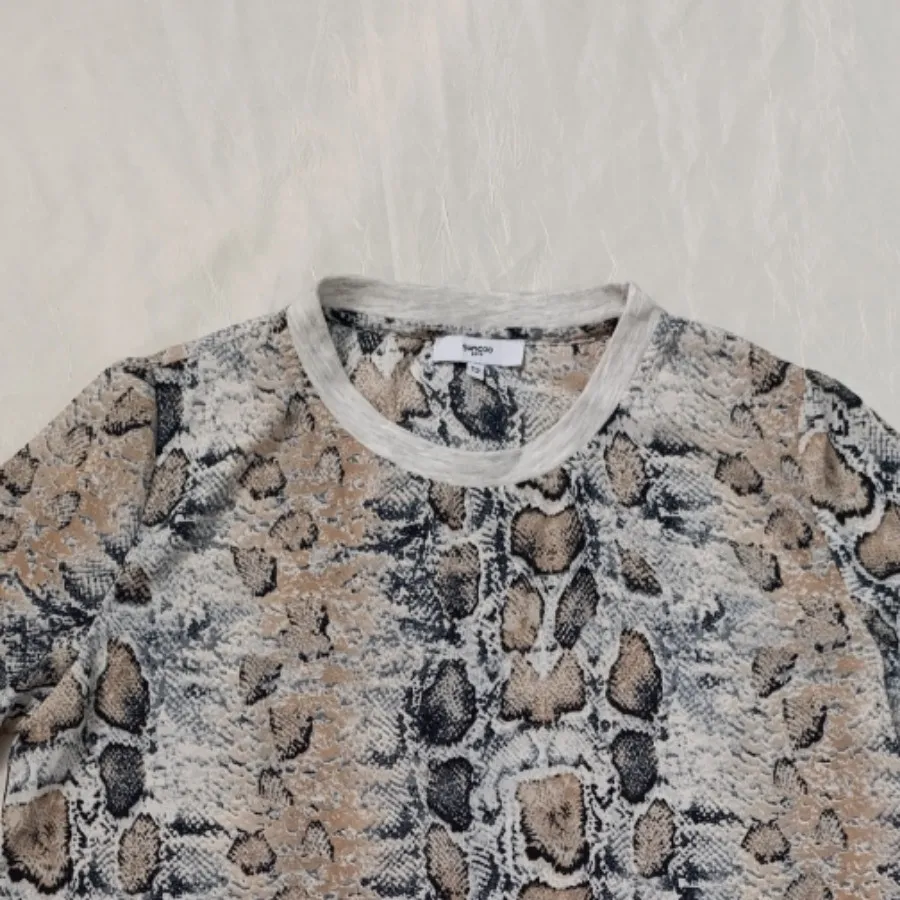 شومیز کرپ پوست ماری