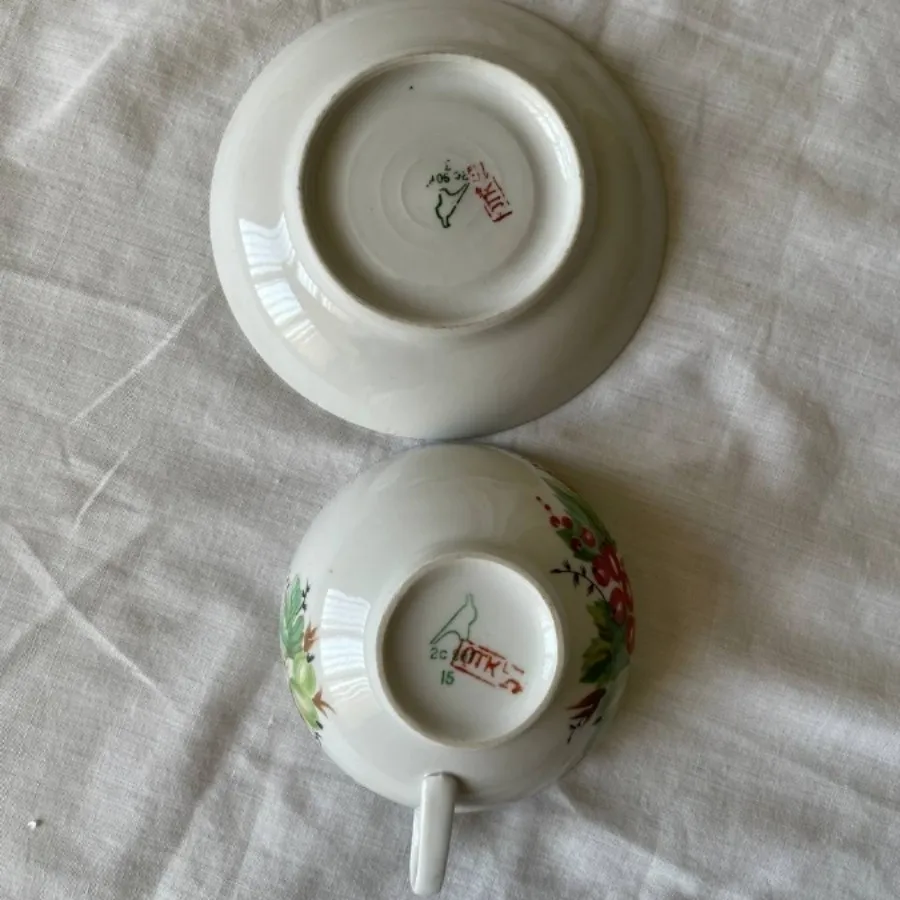 فنجان و نعلبکی روسی باکس