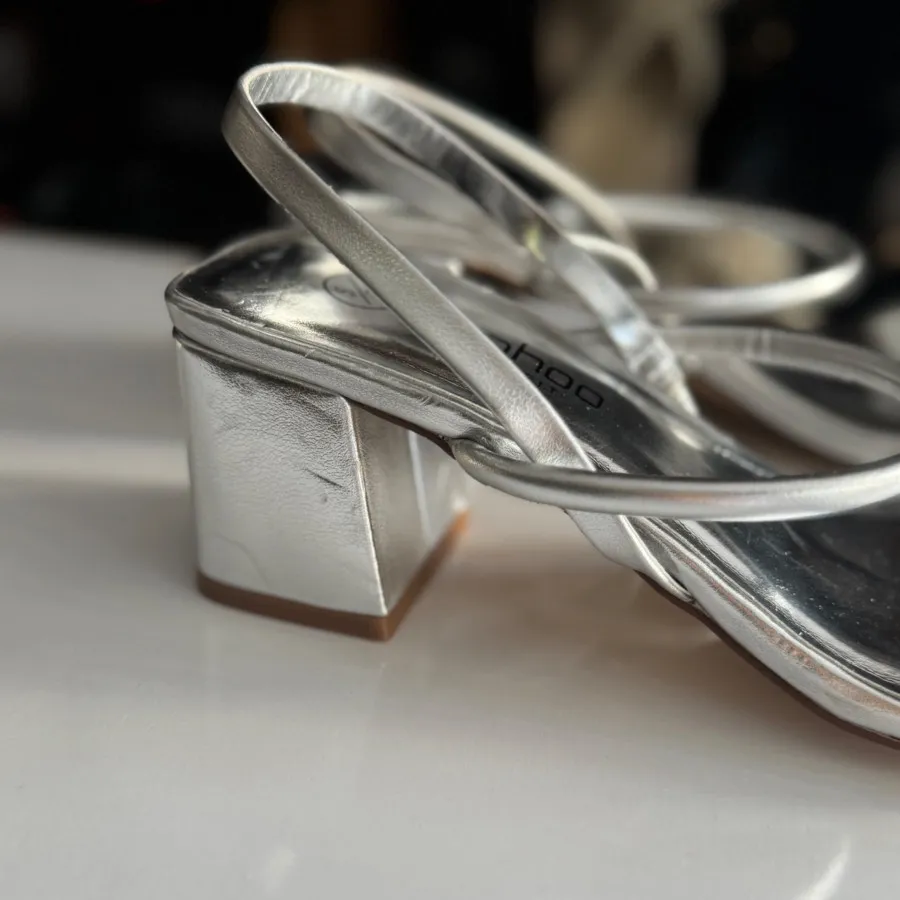 کفش وارداتی بوهو انگلیس