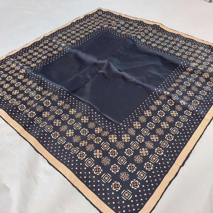 روسری ساتن مشکی