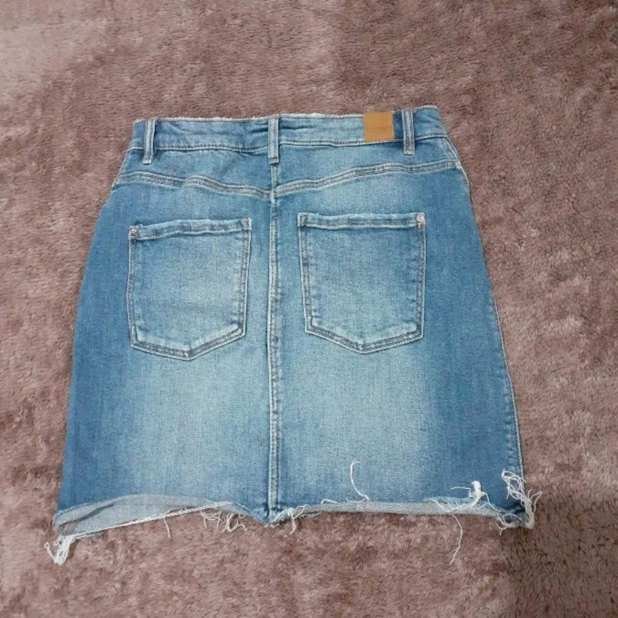 دامن زنانه ودخترانه