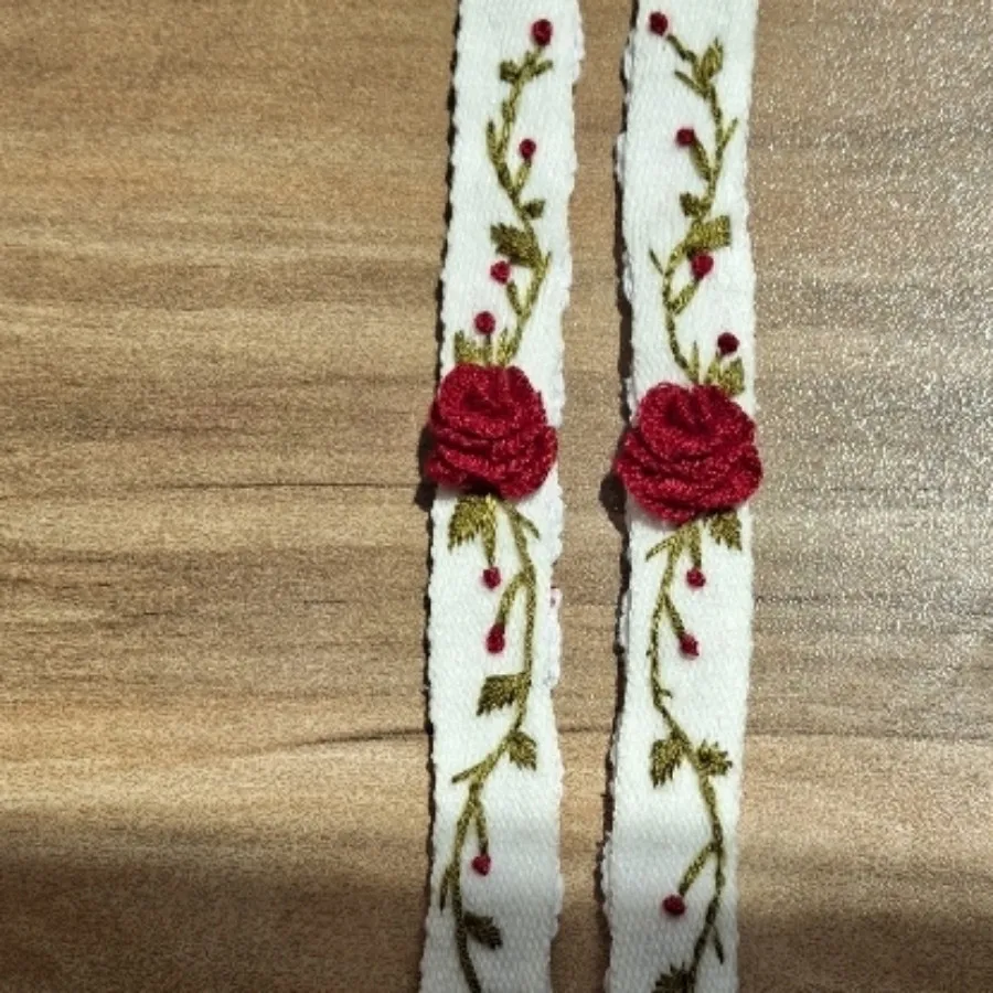 بند عینک گلدوزی