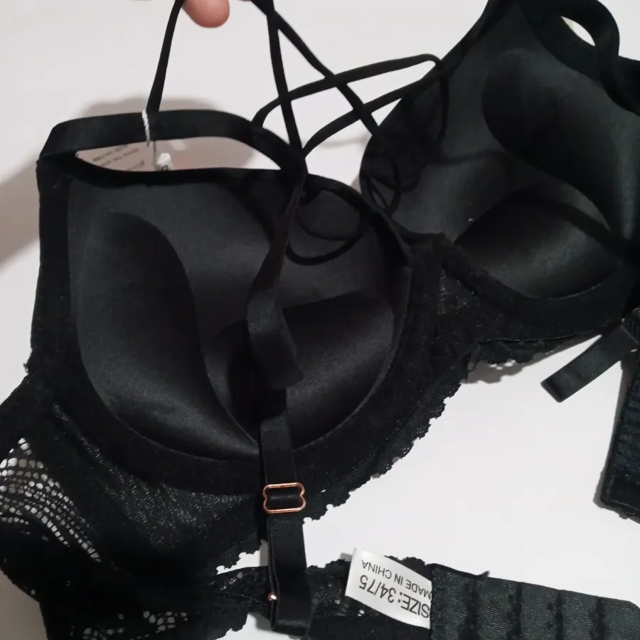 سوتین اسفنجی هارنس عنکبوت