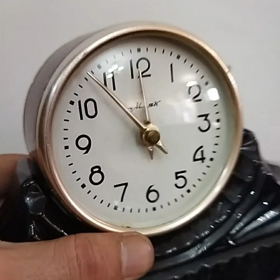 ساعت رومیزی