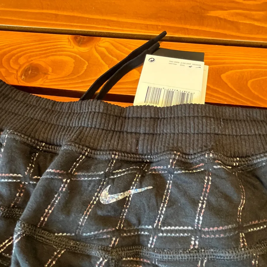 شلوارک نایکی