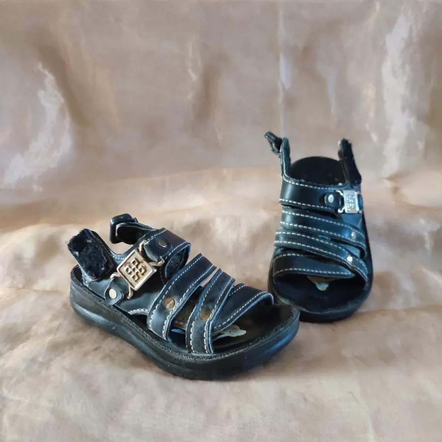 صندل بچگانه همراه اشانتیو