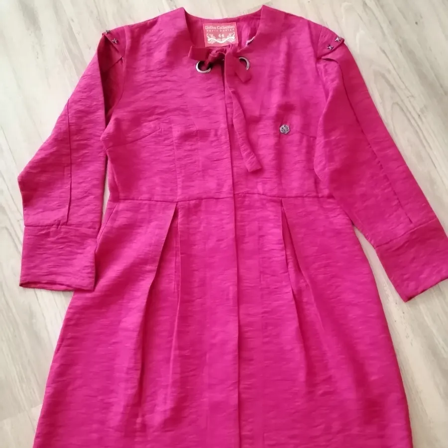 مانتو نو صورتی