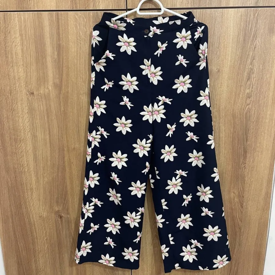 شلوار کرپ گلدار