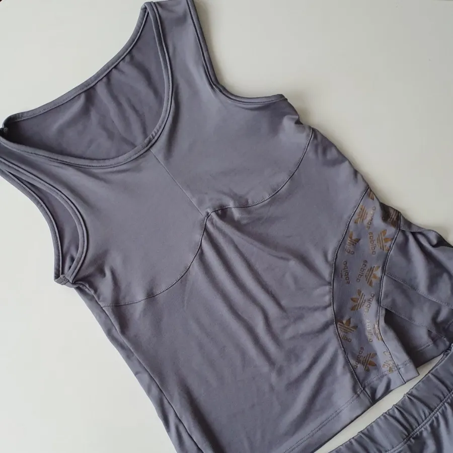 تاپ و دامن ورزشی راحتی