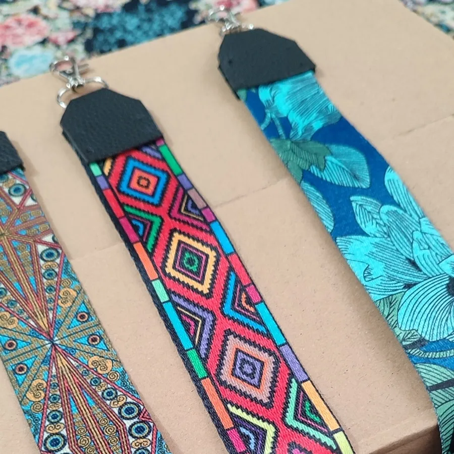 بند های برزنتی طرحدار